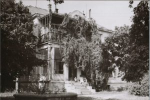 Gartenseite-der-Villa-in-der-Weilburgstrasse-20-nach-1945-Stadtarchiv-Baden